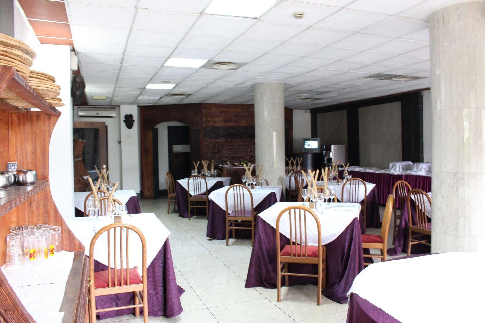 Hotel Franco Yaounde Luaran gambar