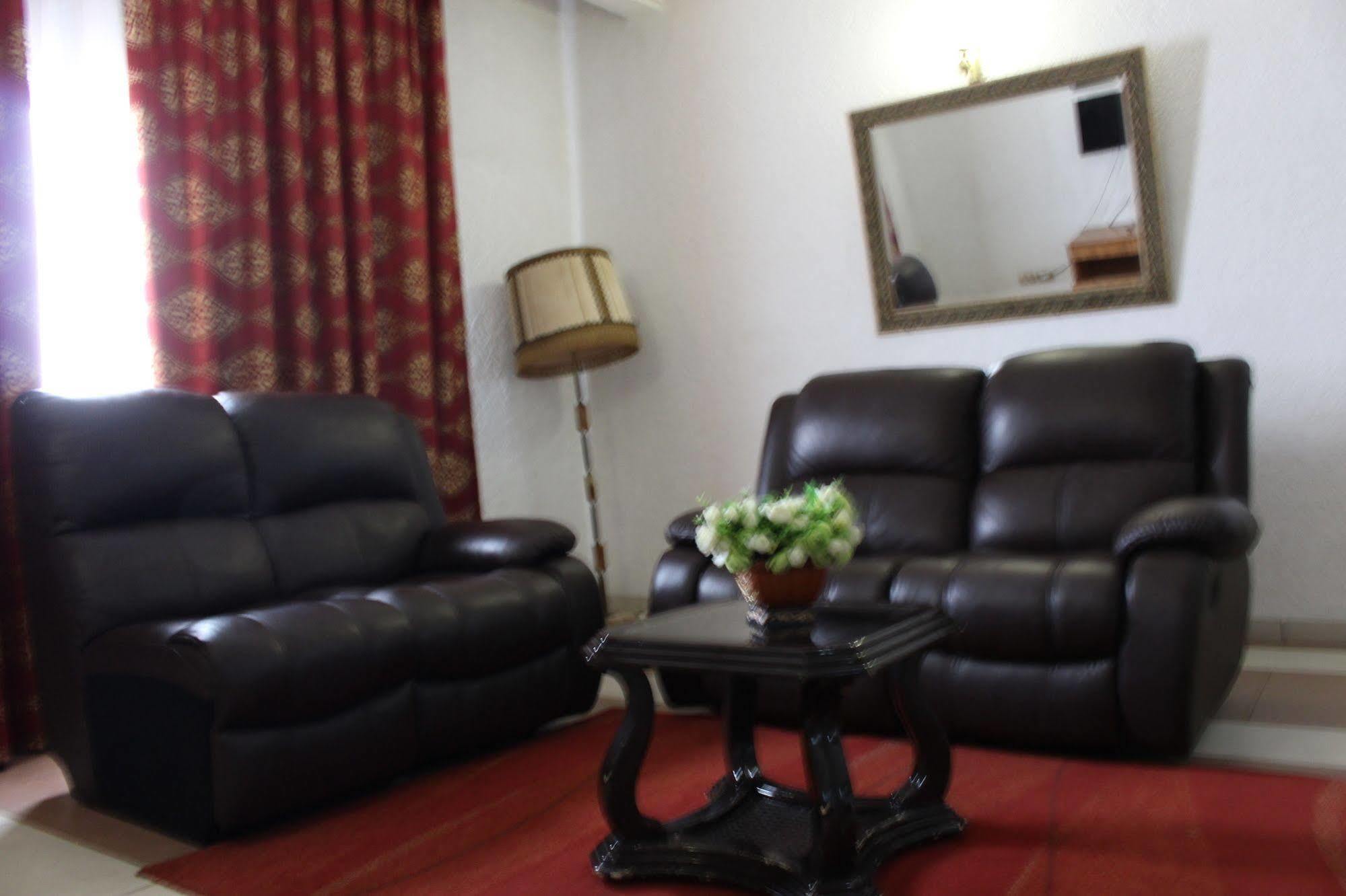 Hotel Franco Yaounde Luaran gambar